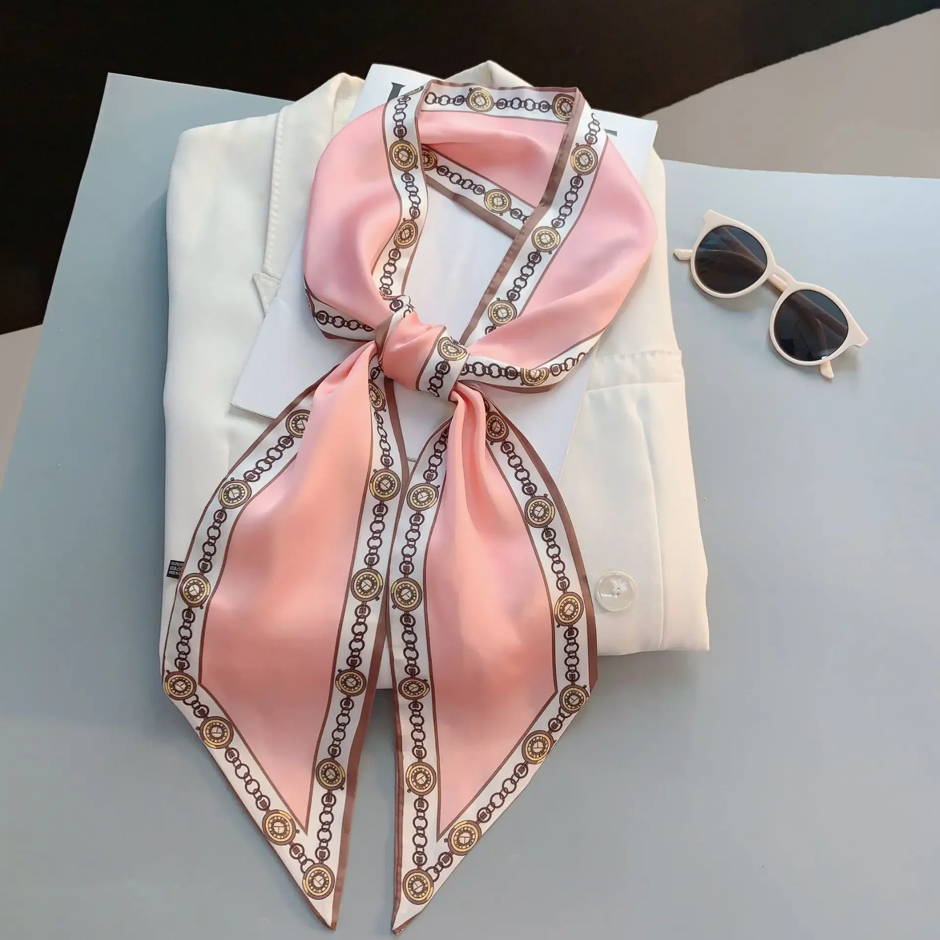 Дизайнерский узкий шарф с прин – обзор и цена Travel Accessories Luxury